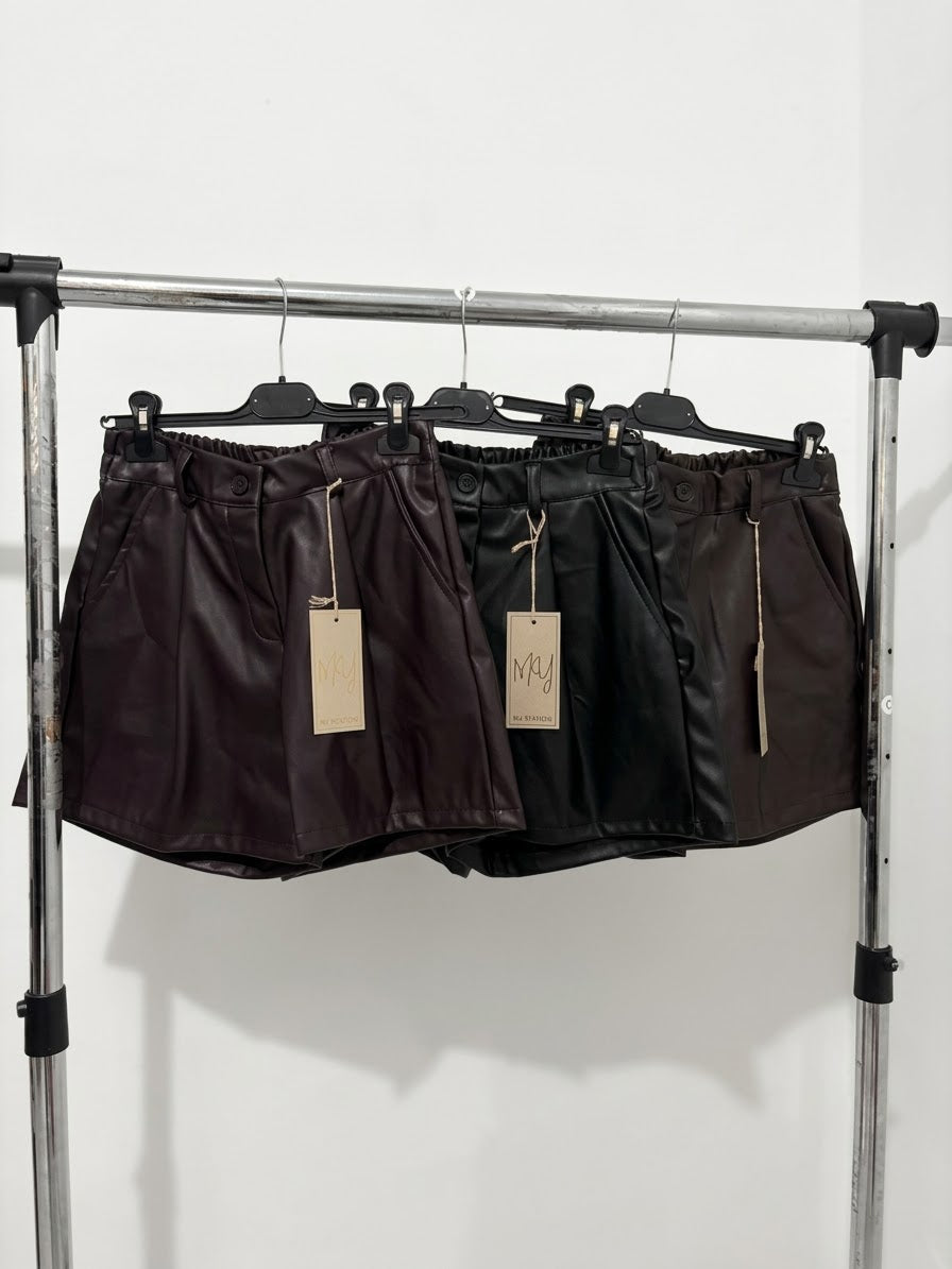 PANTALONCINO PELLE