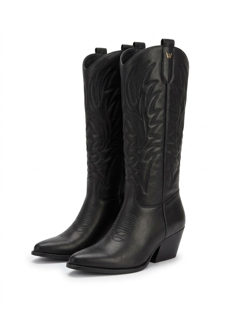 CAMPEROS BLACK 813