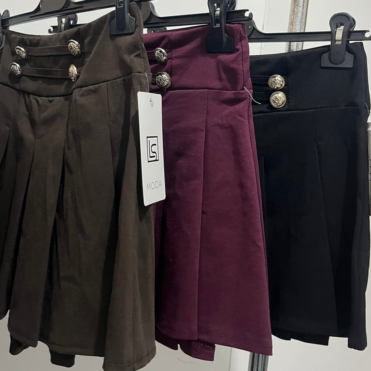 PANTALONCINO BOTTONI